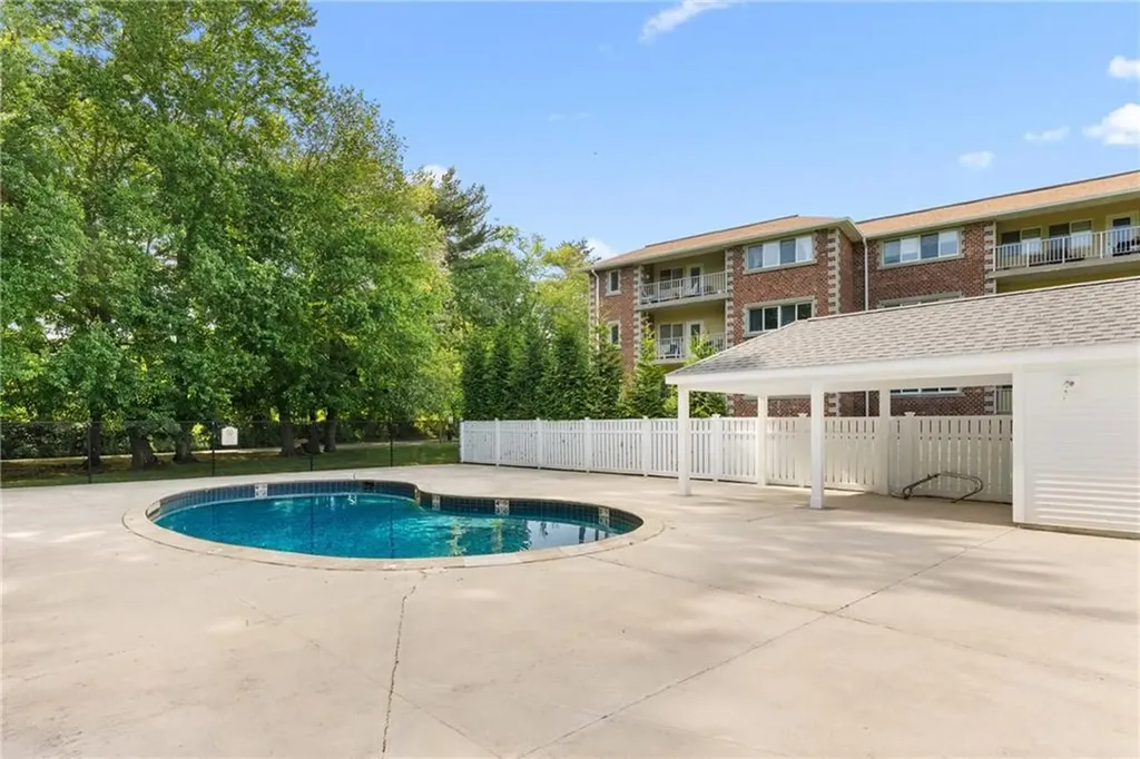 30 Argyle Avenue East Providence RI 02915