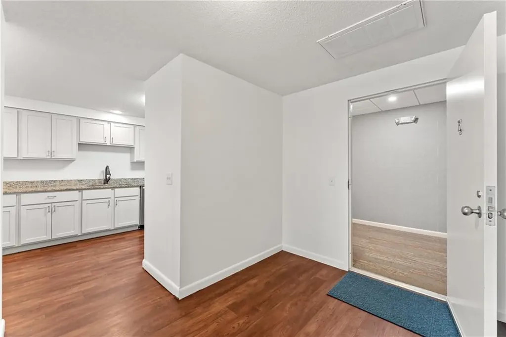 30 Argyle Avenue East Providence RI 02915