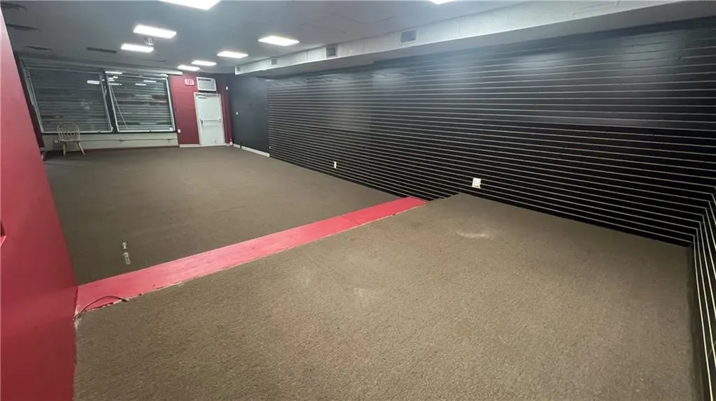 852 Newport Avenue Pawtucket RI 02861