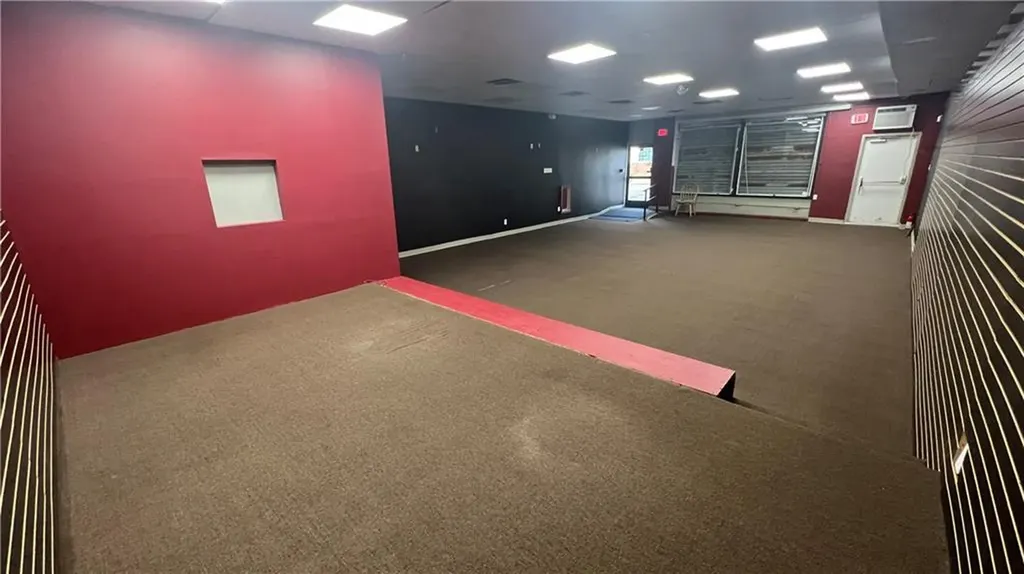 852 Newport Avenue Pawtucket RI 02861