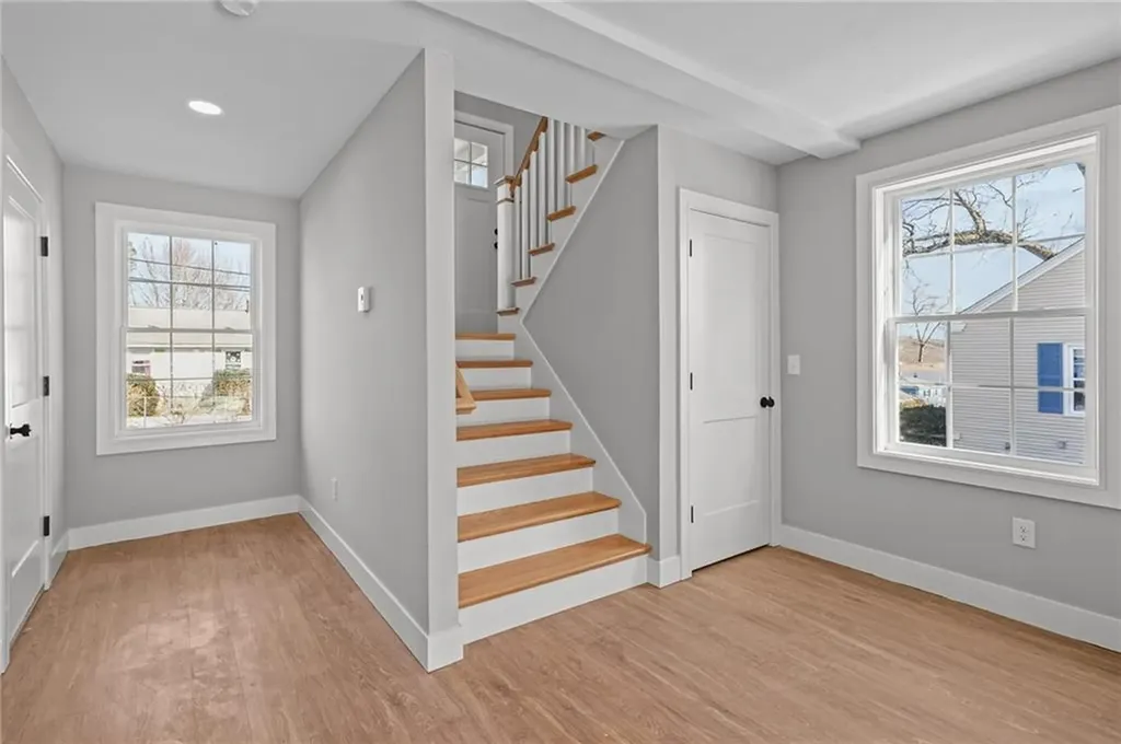 85 Colonial Avenue Cumberland RI 02864