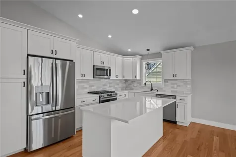 85 Colonial Avenue Cumberland RI 02864