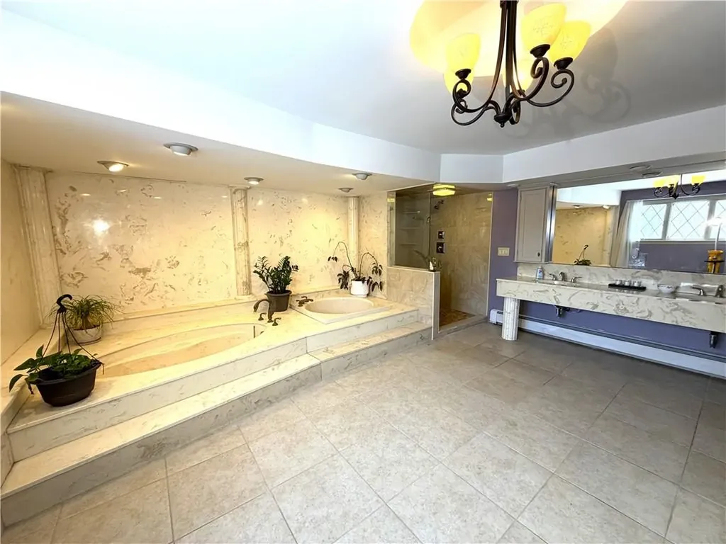 33 Whipple Avenue Westerly RI 02891