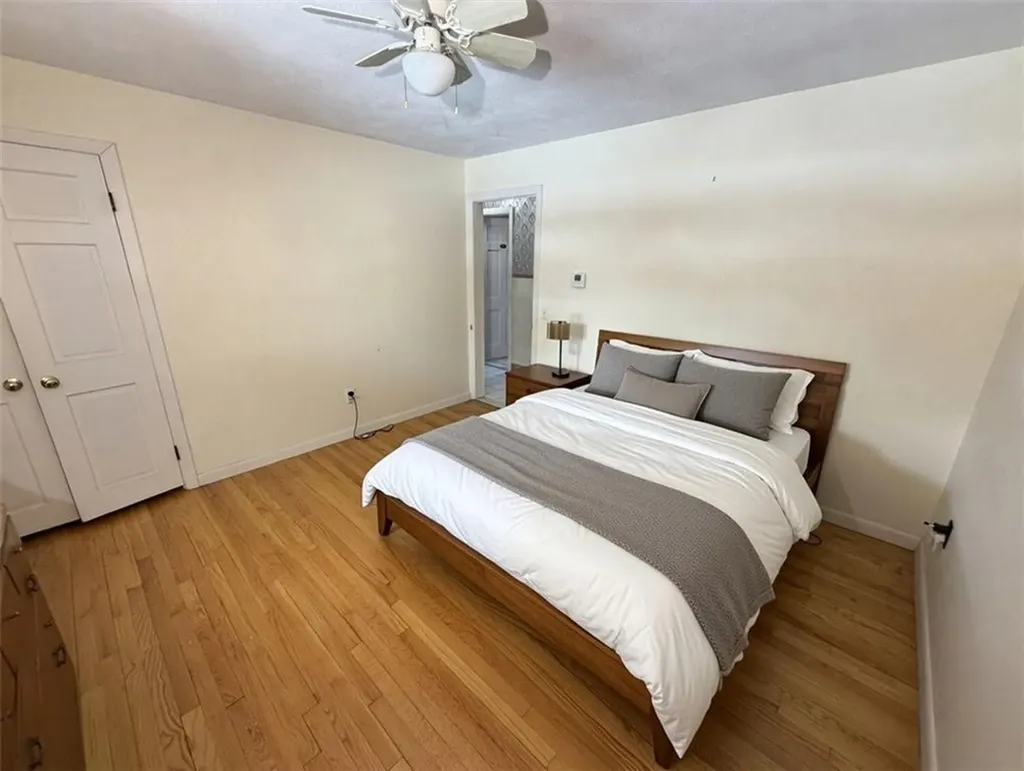 33 Whipple Avenue Westerly RI 02891