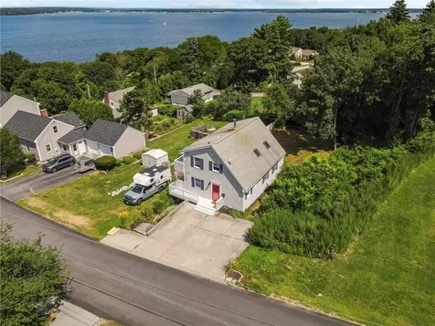 98 Hobson Avenue Tiverton RI 02878