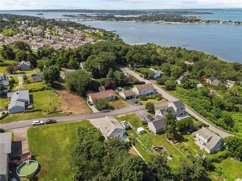 98 Hobson Avenue Tiverton RI 02878