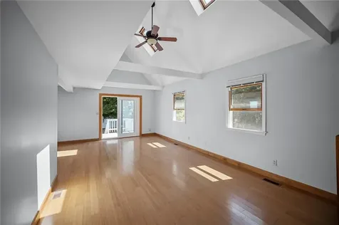 98 Hobson Avenue Tiverton RI 02878