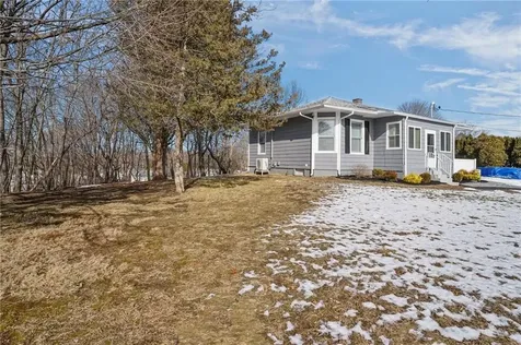 2 Fairgreen Drive West Warwick RI 02893