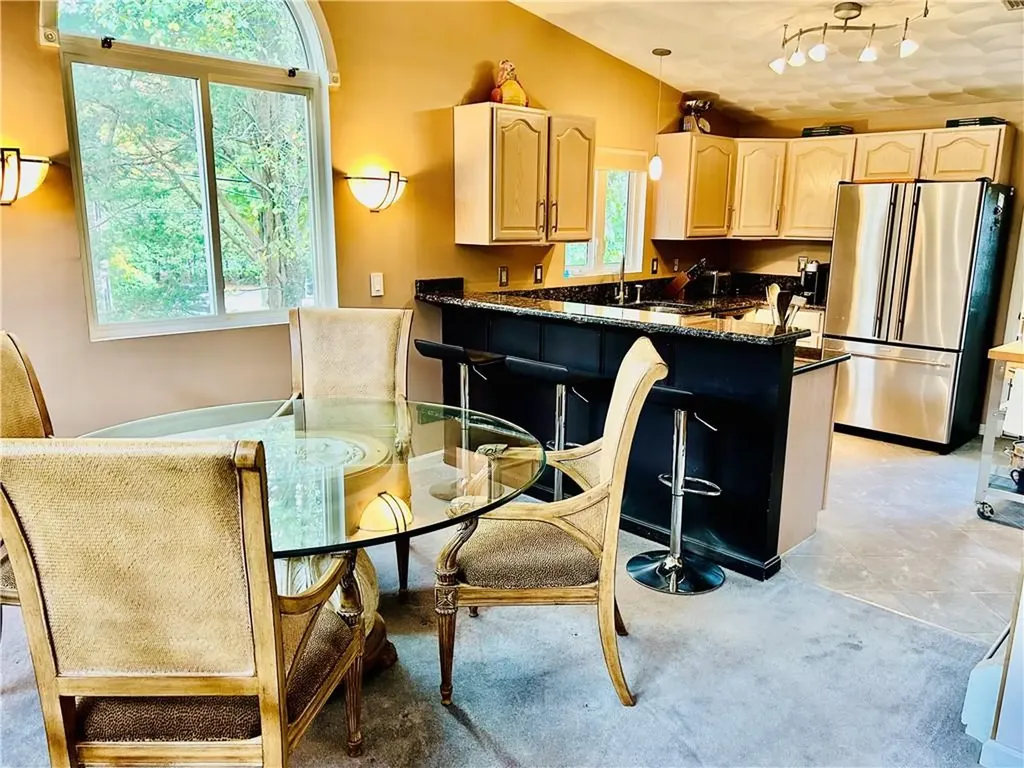 11 College Hill Road Warwick RI 02886