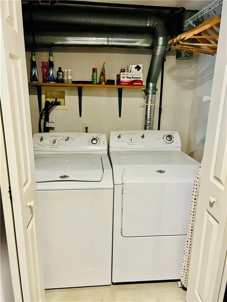 11 College Hill Road Warwick RI 02886