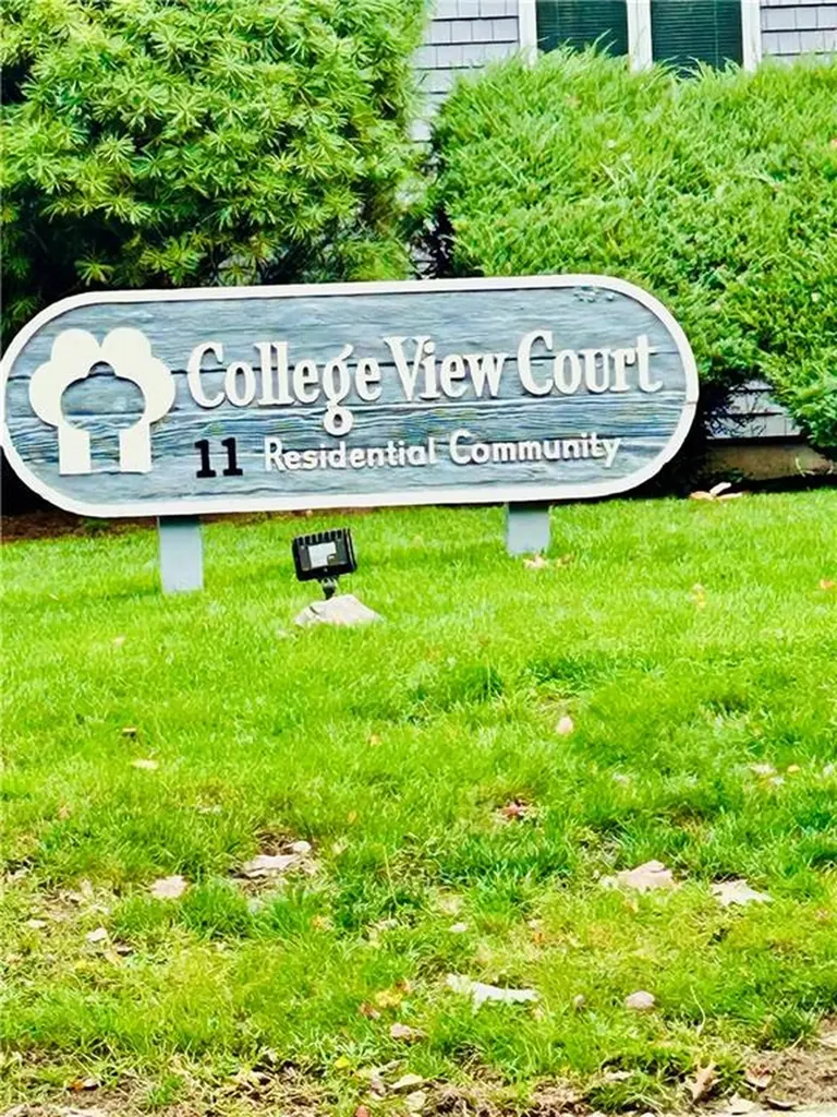 11 College Hill Road Warwick RI 02886