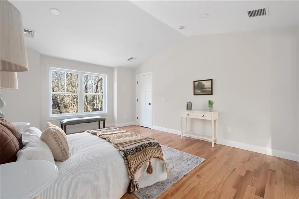 44 Oldham Street Warwick RI 02886