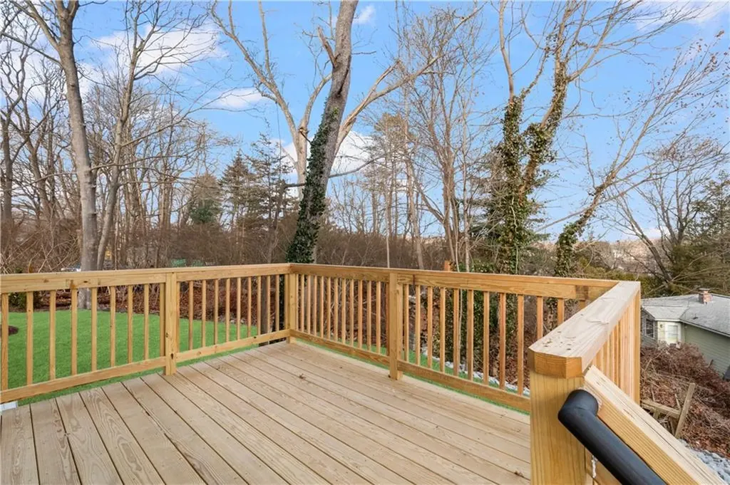 44 Oldham Street Warwick RI 02886