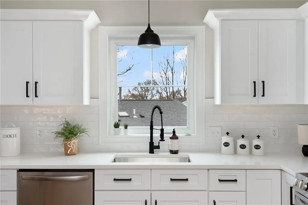 44 Oldham Street Warwick RI 02886