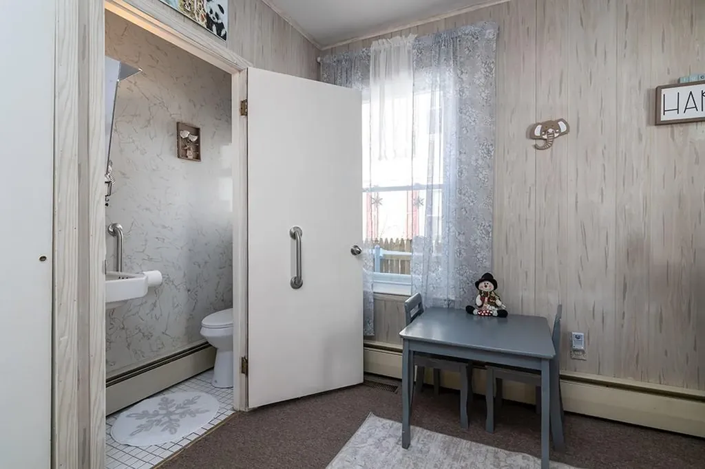 127 Chestnut Street Central Falls RI 02863