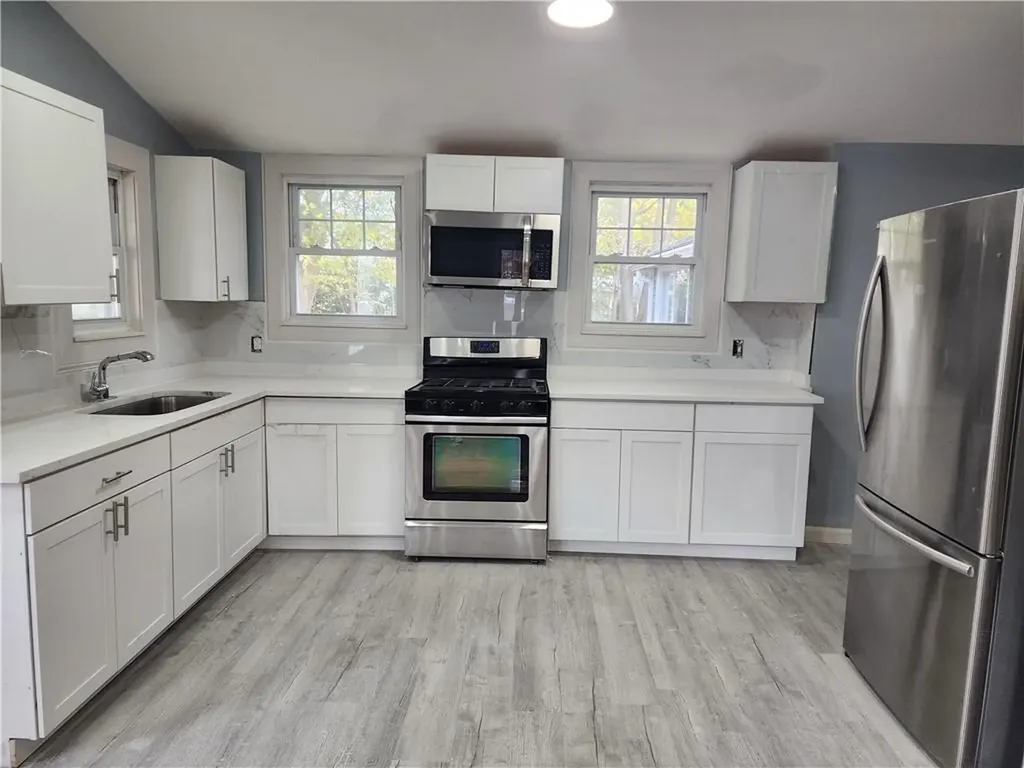 39 Chaplin Street Pawtucket RI 02861