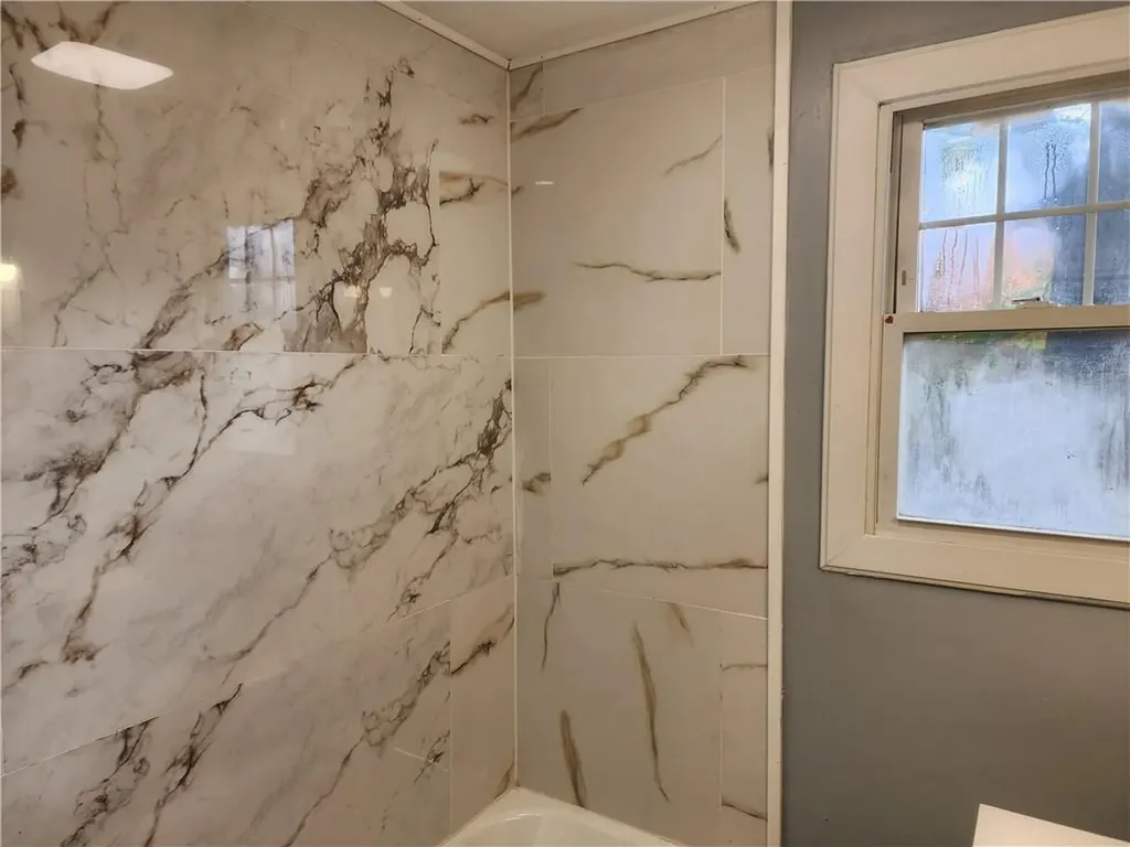 39 Chaplin Street Pawtucket RI 02861