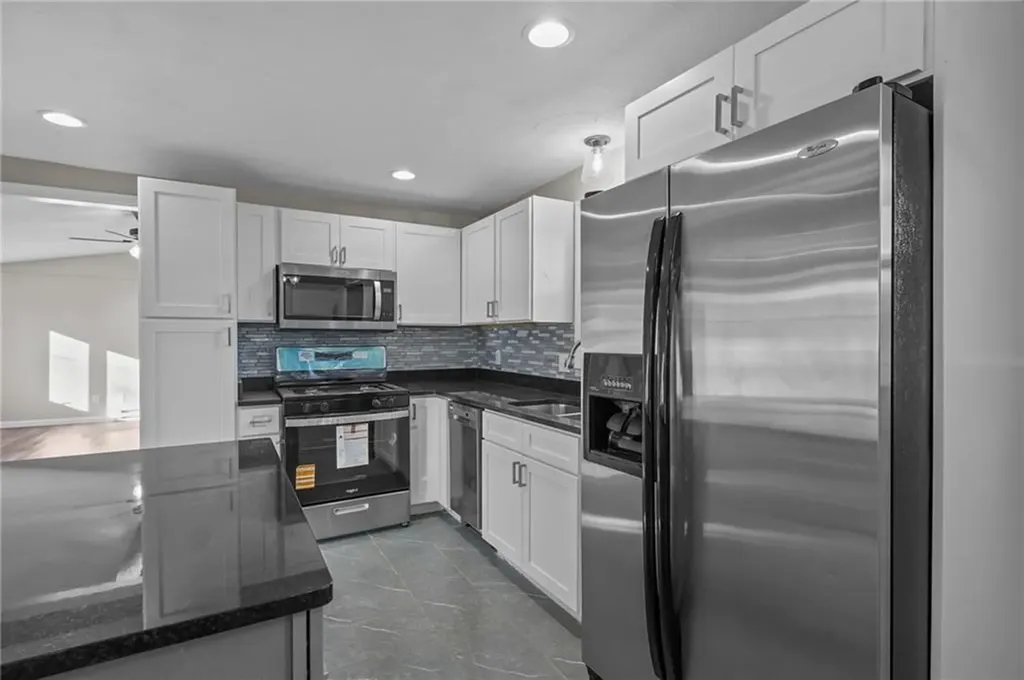 38 Bowman Street Warwick RI 02889