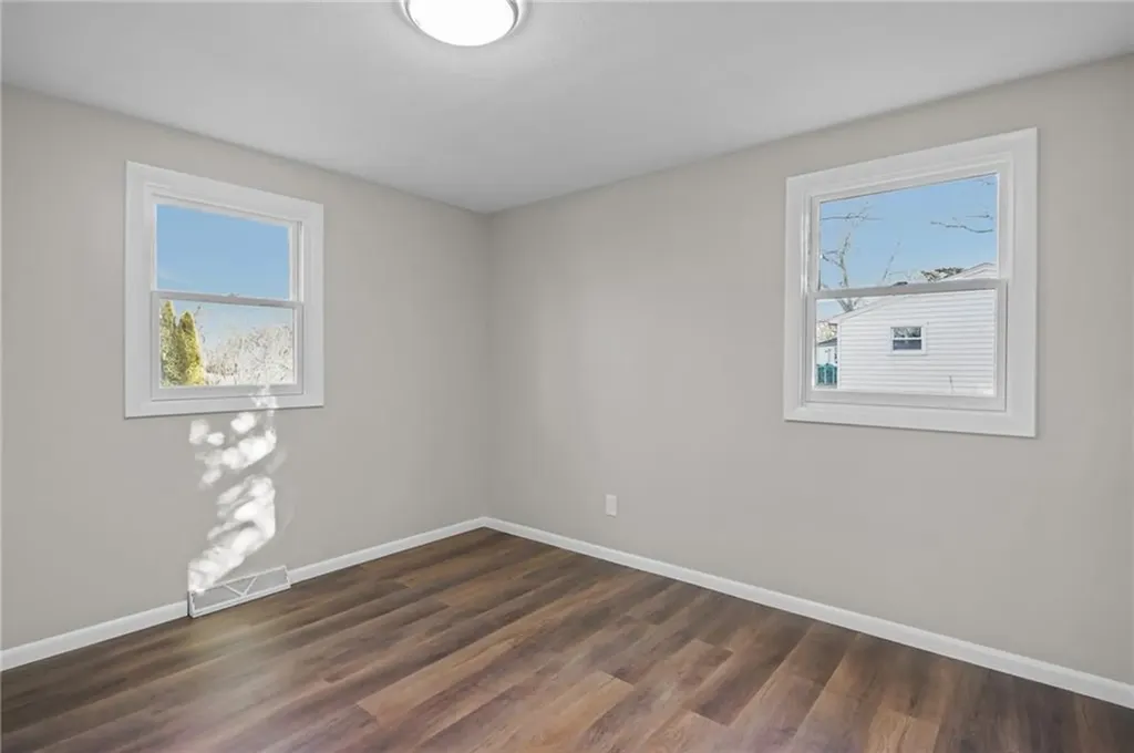 38 Bowman Street Warwick RI 02889