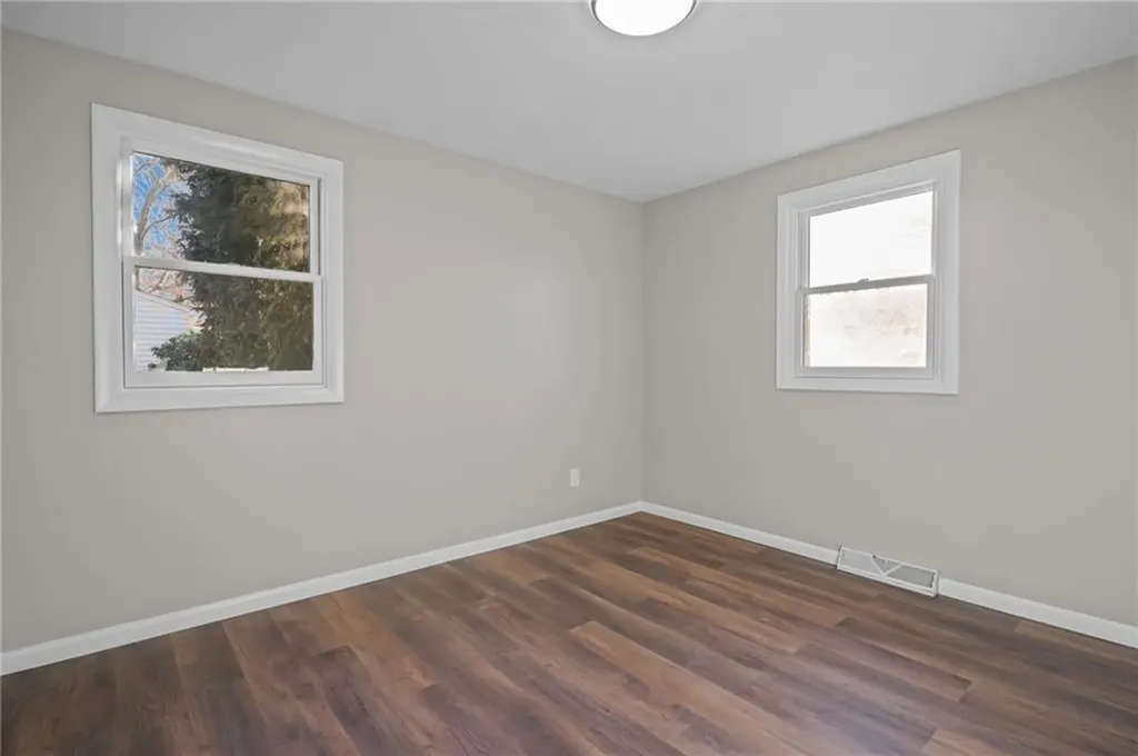 38 Bowman Street Warwick RI 02889