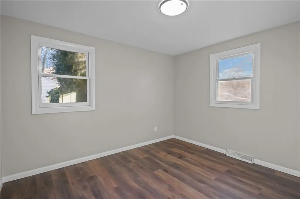 38 Bowman Street Warwick RI 02889