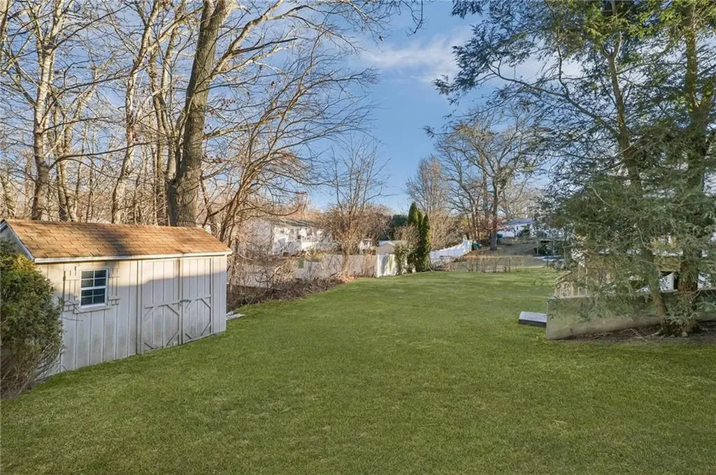 38 Bowman Street Warwick RI 02889