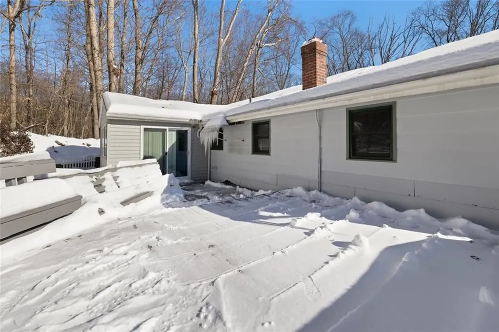 73 Westwood Drive Cumberland RI 02864