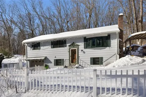 73 Westwood Drive Cumberland RI 02864