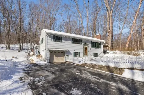 73 Westwood Drive Cumberland RI 02864