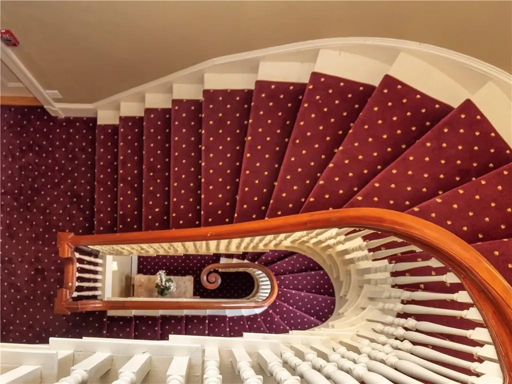 1 Oakwood Terrace Newport RI 02840