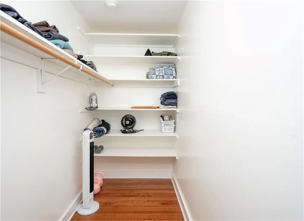 1 Oakwood Terrace Newport RI 02840