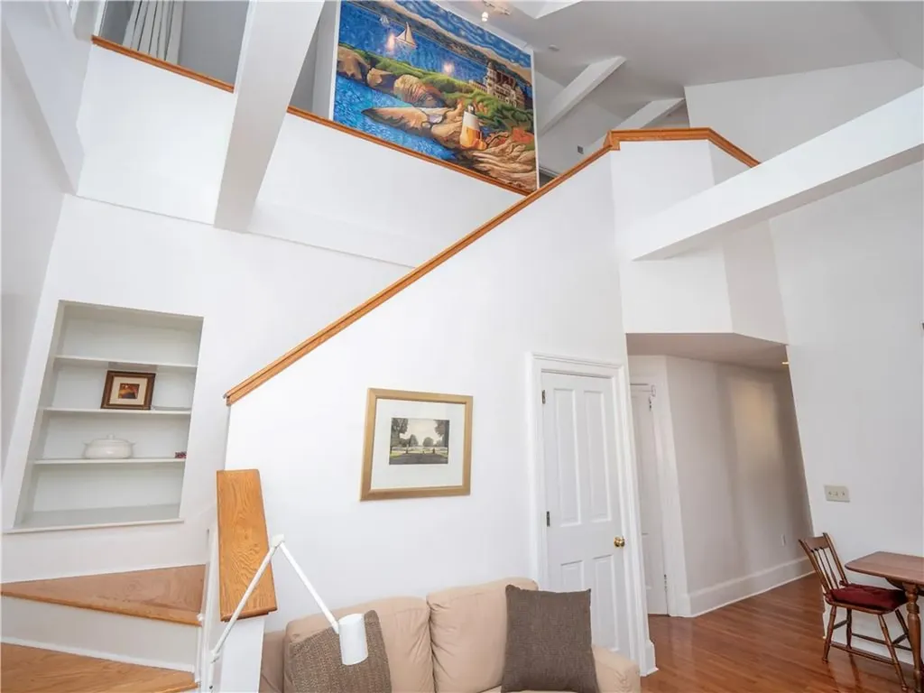 1 Oakwood Terrace Newport RI 02840