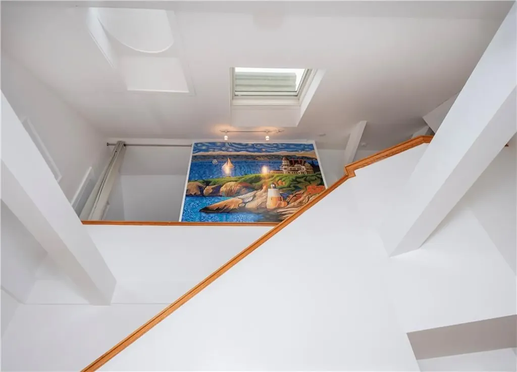 1 Oakwood Terrace Newport RI 02840