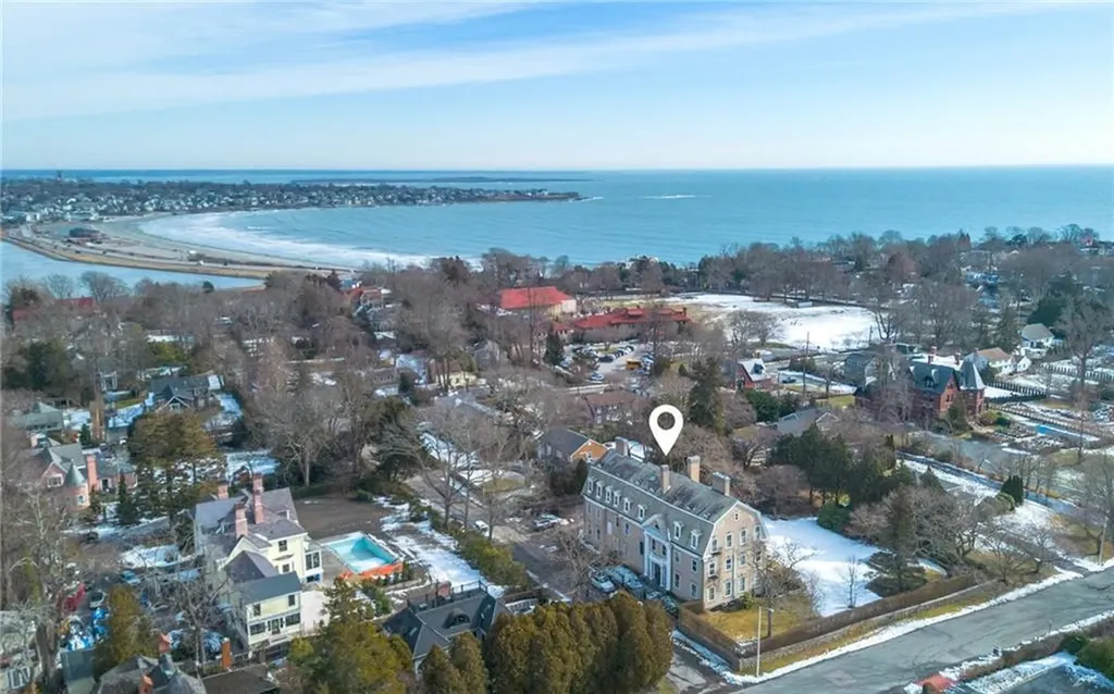 1 Oakwood Terrace Newport RI 02840