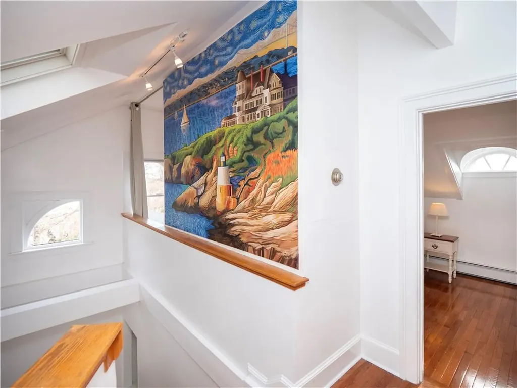 1 Oakwood Terrace Newport RI 02840