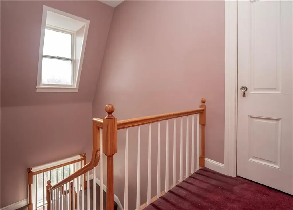 1 Oakwood Terrace Newport RI 02840