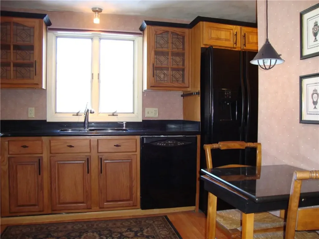 48 Arnold Court North Providence RI 02904