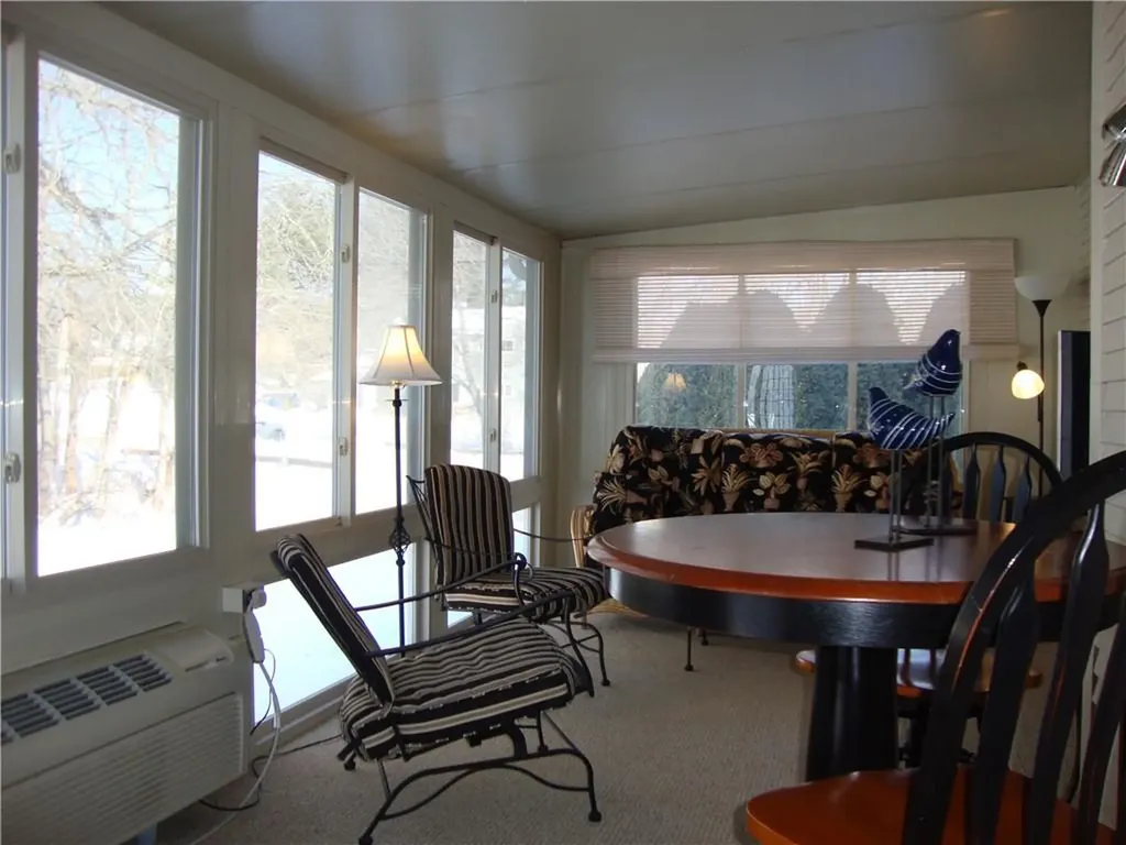 48 Arnold Court North Providence RI 02904