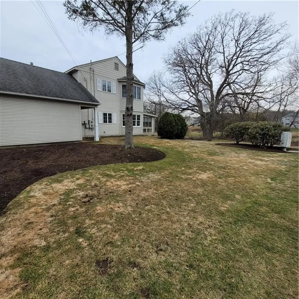 48 Arnold Court North Providence RI 02904