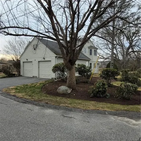48 Arnold Court North Providence RI 02904