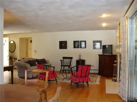 48 Arnold Court North Providence RI 02904
