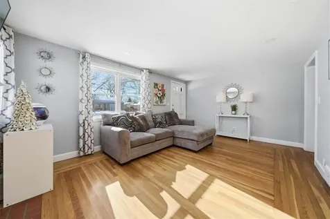 11 Midway Drive Warwick RI 02886