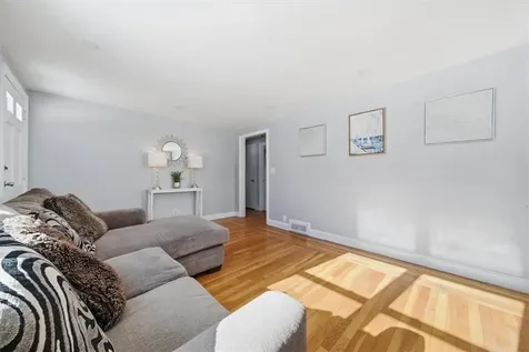 11 Midway Drive Warwick RI 02886