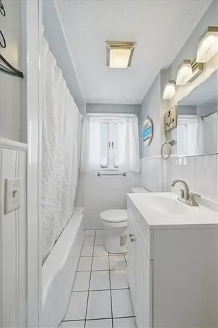 11 Midway Drive Warwick RI 02886