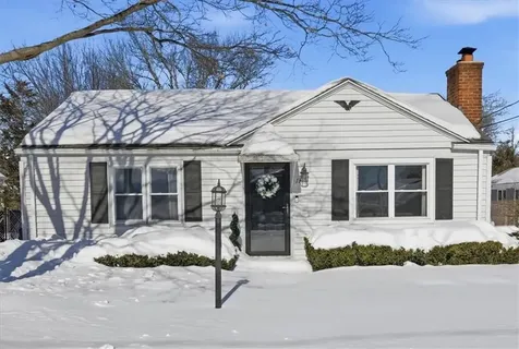 11 Midway Drive Warwick RI 02886