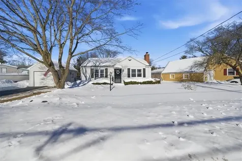 11 Midway Drive Warwick RI 02886