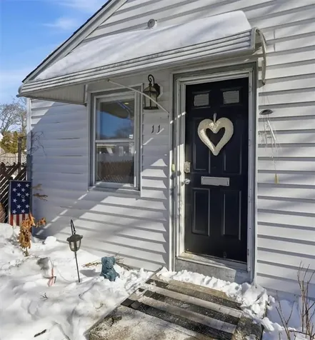 11 Midway Drive Warwick RI 02886