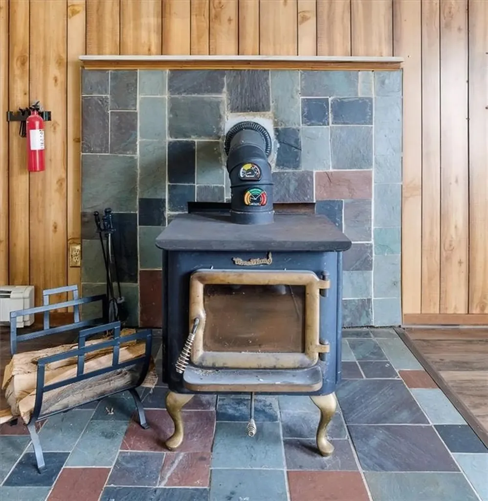 22 Colorado Street Coventry RI 02816