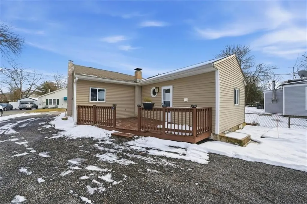 22 Colorado Street Coventry RI 02816