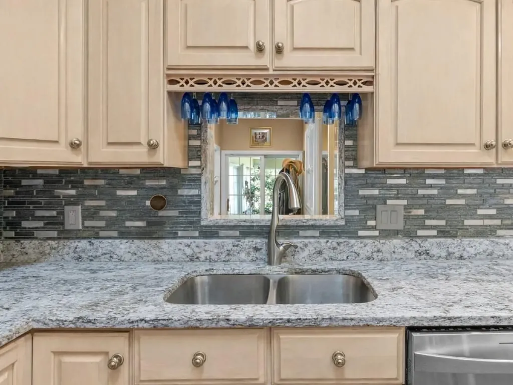 23 Albert Avenue Barrington RI 02806